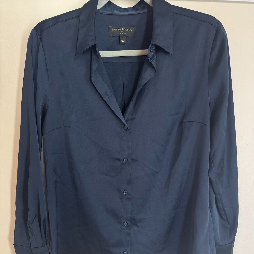 Banana Republic Satin Button Down Shirt (Navy)